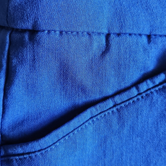 Cute Capris! Women's Signature Slimming by CJ Banks Bright Blue  22W - Picture 2 of 7